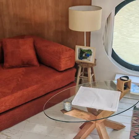 Rum i privatbostad Peniche Alegria Poilhes